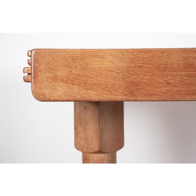 1960s Large Extendable Dining Table in Oak by Guillerme and Chambron for Votre Maison, 1960 For Sale - Image 5 of 18