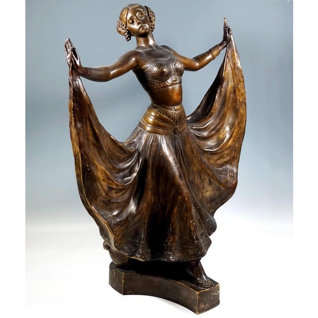 Excellent Goldscheider Art Nouveau terracotta: Depiction of dancer Ruth Saint Denis (1877/79 - 1968, actually Ruth Dennis,...
