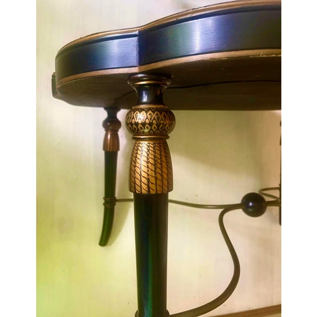 English Regency Style Black Lacquer Tray Coffee Table For Sale In New York - Image 6 of 11