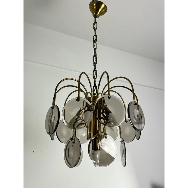 1970s Murano Glass and Brass Chandelier by Vistosi, 1970s For Sale - Image 5 of 12
