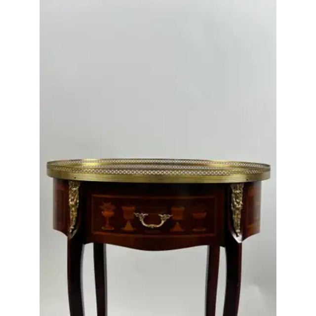 Baroque French Baroque Revival Style Oval Marquetry Side or End Table With Ormolu Accent For Sale - Image 3 of 16
