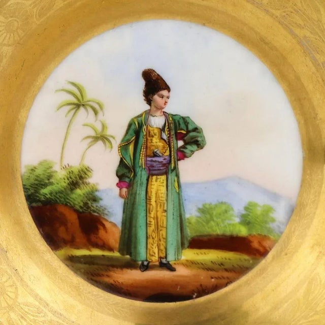 Russian porcelain saucer of private factories of the 1820s. Persan (Persian). A deep, funnel-shaped saucer with a pattern...