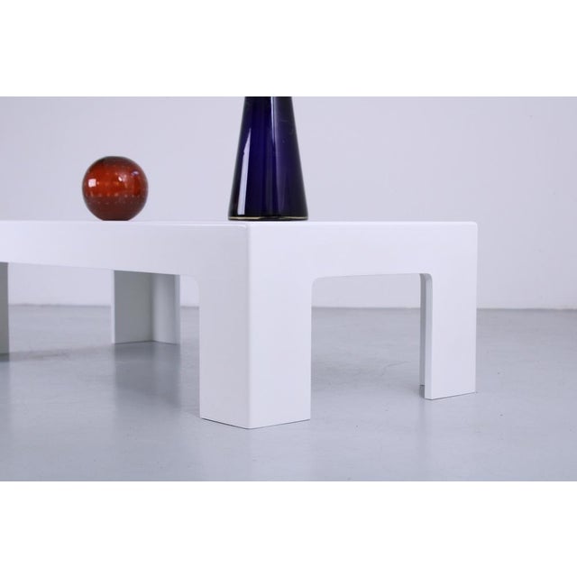 Space Age White Rectangular Coffee Table from Artifort, 1970s For Sale - Image 13 of 16