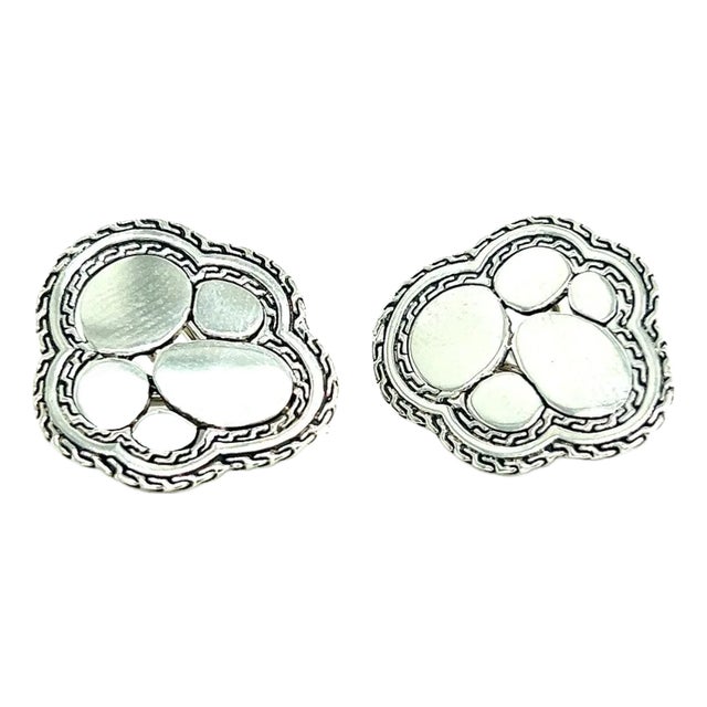 Late 20th Century John Hardy Estate Kali Pebble Omega Back Earrings Silver, A Pair For Sale