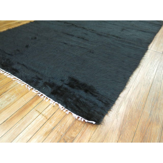 Modern Angora Mohair Wool Rug in Black. 4'6'' x 6'3''