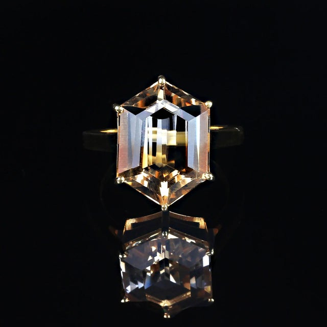 Shield Shaped Bi-Color Citrine in Gold Rhodium Ring Size 8 For Sale In Raleigh - Image 6 of 7