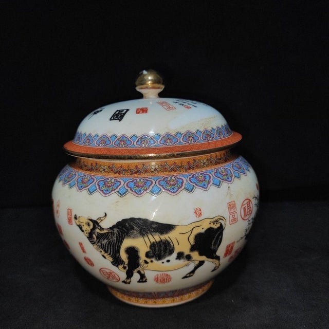 Chinese Pair of Chinese Famille Rose Porcelain Covered Jars With Five Oxen Motif For Sale - Image 3 of 9