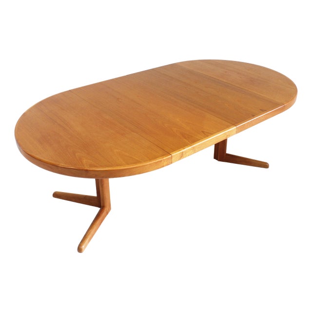 Vintage Danish Round Extendable Dining Table in Teak from Bramin, 1960s For Sale