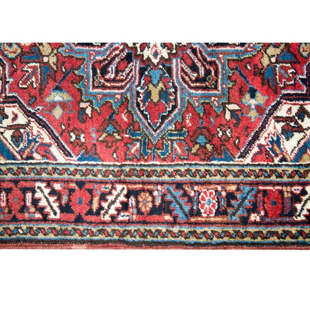 Early 20th Century Persian Heriz Rug For Sale - Image 9 of 15