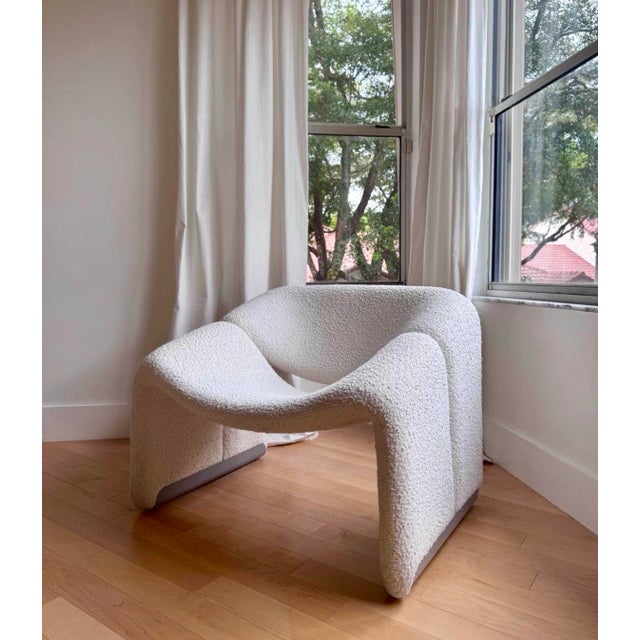 Mid-Century Modern Pierre Paulin F598 “Groovy” Style Sculptural Bouclé Lounge Chair – Interior Icons, Near New For Sale - Image 3 of 4