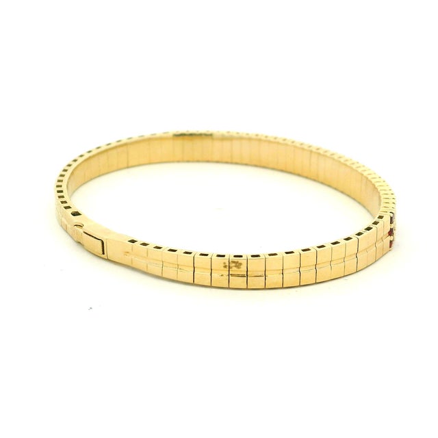 1990s Vintage Orj Ruby and Diamond Flexible Bracelet in 14k Yellow Gold For Sale - Image 5 of 13