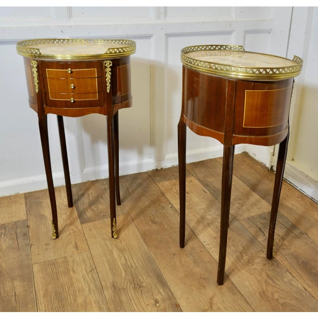French Oval Side Tables, 1920s, Set of 2 For Sale - Image 3 of 8