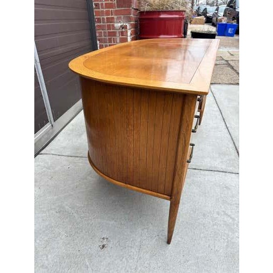 Tomlinson Tomlinson Sophisticate Desk, Light Walnut, Mid-Century Modern, 1962 For Sale - Image 4 of 9