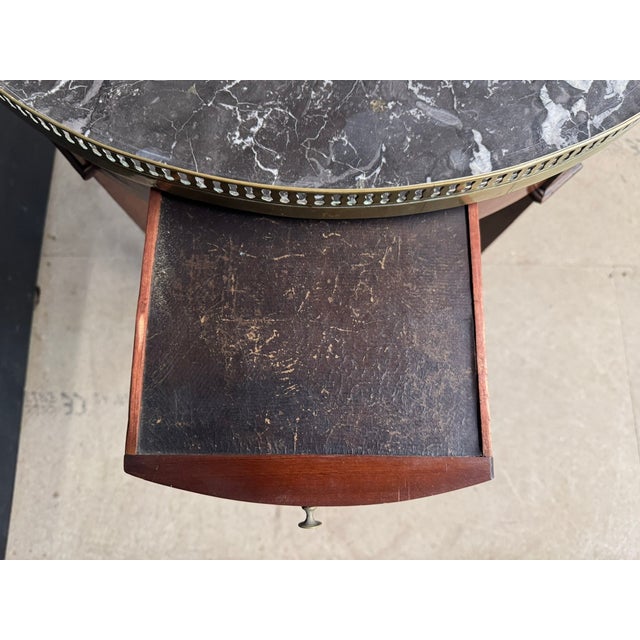 French Louis XVI Side Table, 1920 For Sale - Image 4 of 11