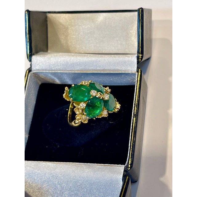 7.5 Carat Natural 4 Oval Cut Emerald & Diamond Flower Ring 18 Karat Yellow Gold, Size 3.75 For Sale - Image 11 of 18