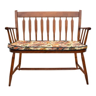 Vintage Nichols & Stone Windsor Farmhouse Bench Settee For Sale