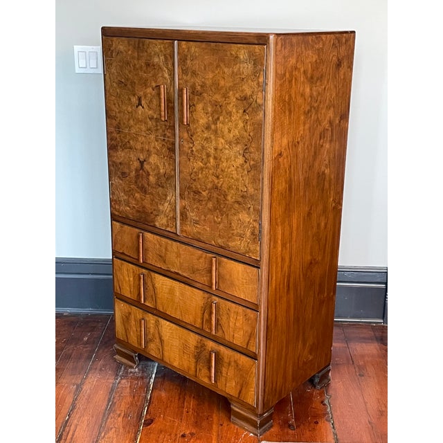 Art Deco 1930s Art Deco/Moderne Walnut Highboy Dresser For Sale - Image 3 of 13