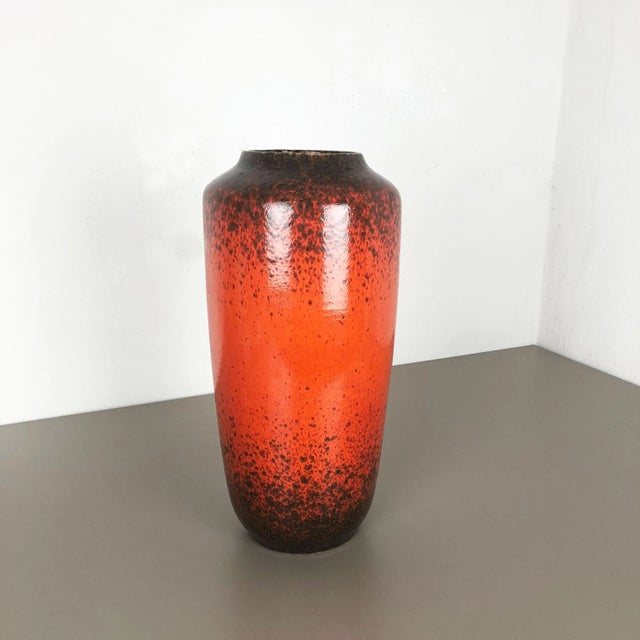 Fat lava art vase extra large version Model: 517-45 Producer: Scheurich, Germany Decade: 1970s This original vintage vase...