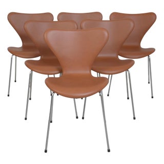 Seven Chairs in Walnut and Leather by Arne Jacobsen, 1970s, Set of 6 For Sale