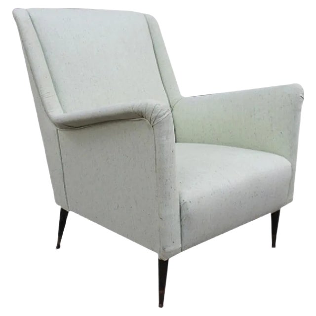 Set of Mid-Century Italian Lounge Chairs in the Style of Gio Ponti For Sale