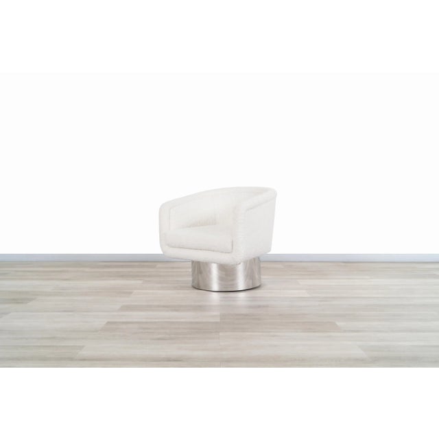 Stunning vintage chrome swivel lounge chair designed by Leon Rosen for the Pace Collection in the United States, circa...