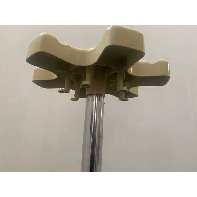Plastic Beige Steel Coat Rack by Lucci & Orlandini for Velca, 1970s For Sale - Image 7 of 9