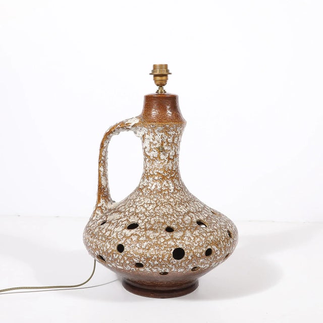 Mid-Century Organic Pitcher Form Ceramic Table Lamp With Illuminated Cutouts For Sale - Image 12 of 17