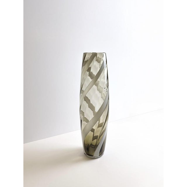 Mid-Century Modern Empoli Floor Vase in Smoked and White Striped Glass, Italy, 1960s For Sale - Image 6 of 11