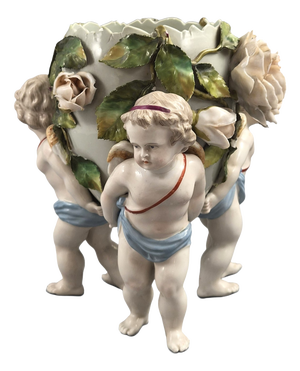 German Sitzendorf Porcelain Cherub Egg Vase, 1902