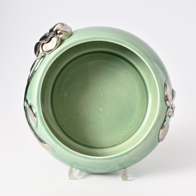 Ceramic Green and Silver Bowl by Clarice Cliff for Newport, 1930s For Sale - Image 7 of 10