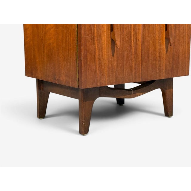 Young Manufacturing, Modern Nightstands, Walnut, Usa, 1960s For Sale - Image 14 of 17
