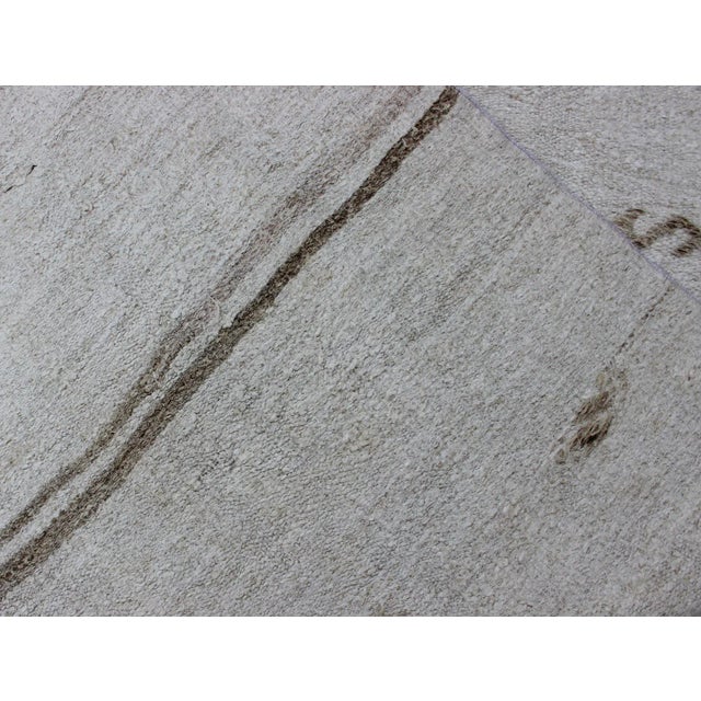 White Mid 20th Century Vintage Turkish Flat-Weave Runner With Modern Stripe Design in White Color For Sale - Image 8 of 8