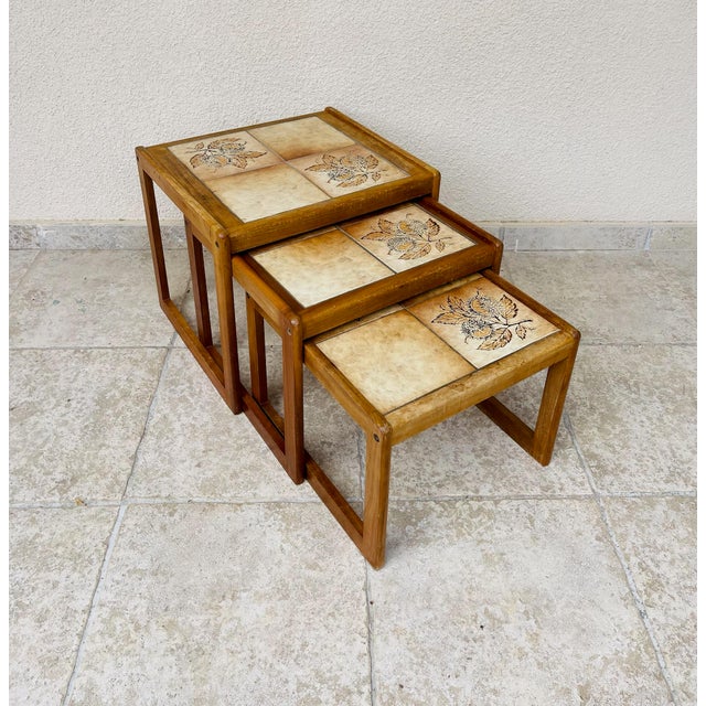 Mid-Century Modern Vintage Nesting Tables in Teak and Earthenware, 1960s, Set of 3 For Sale - Image 3 of 16