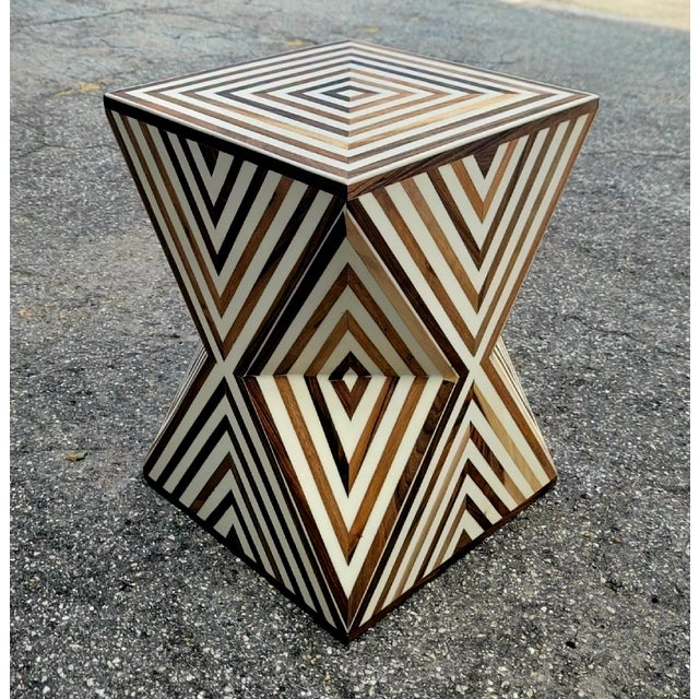 Moroccan Contemporary Traditional Moroccan Resin and Walnut Wood Stool / Beige Hourglass Silhouette For Sale - Image 3 of 7