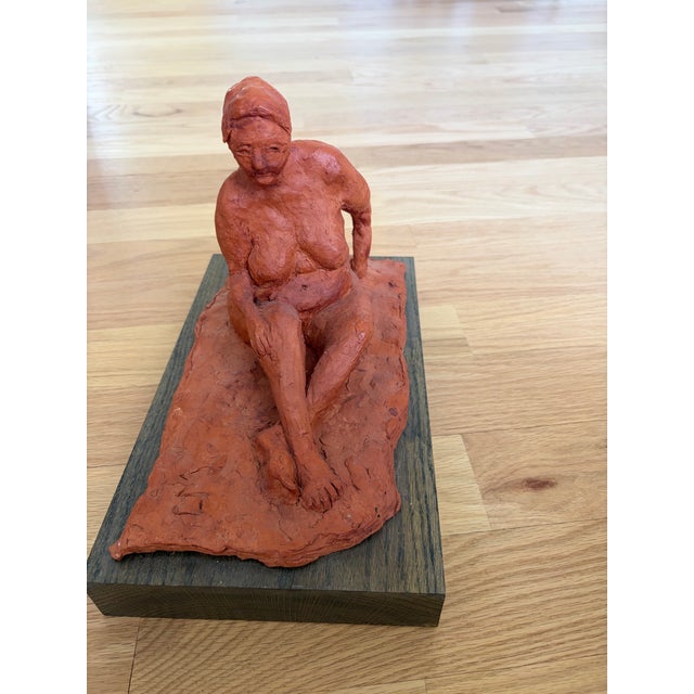 Mid-Century Modern Terracotta-Style Figural Sculpture Mid-Century Modern Style Abstract Seated Female Figure – Terracotta on Wood Base For Sale - Image 3 of 12