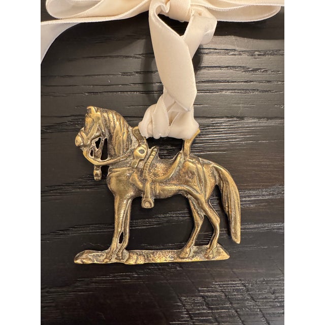 This exquisite vintage English horse brass ornament is a timeless piece of equestrian heritage. Traditionally used to...