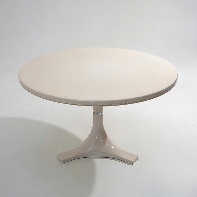 Kartell Table with Central Leg by Ignazio Gardella for Kartell, 1970s For Sale - Image 4 of 14