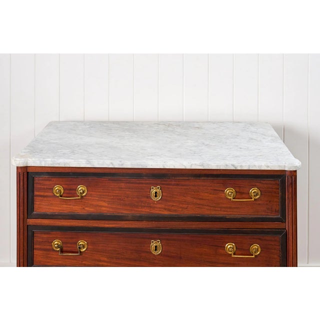 Louis XVI Period 18th Century French Commode With White Marble Top + Ebony Banding (C. 1780) For Sale - Image 4 of 14