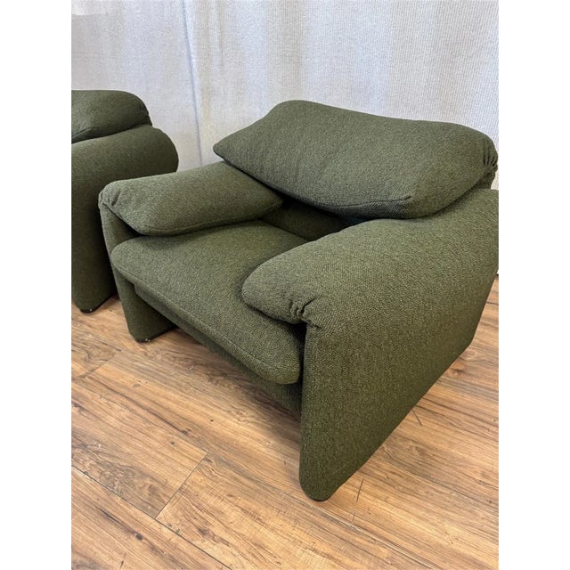 1980s Pair of Maralunga Style Lounge Chairs For Sale - Image 5 of 6