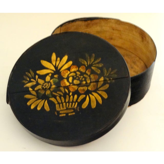 Antique Hand Painted American Farmhouse Bentwood Box For Sale - Image 6 of 8