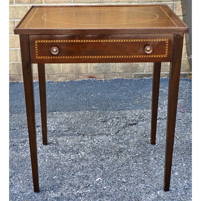 Early 20th Century Pair of Federal Style Inlaid Mahogany Single Drawer Side Tables, Circa 1900s For Sale - Image 5 of 18
