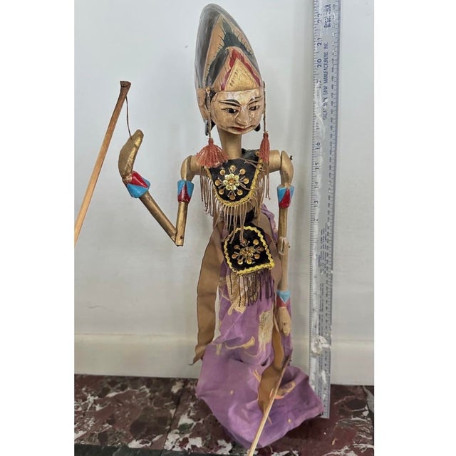 Folk Art Vintage 1980s Indonesian Wayang Golek 23" Rod Puppet Javanese Folk Art W/ Base For Sale - Image 3 of 6
