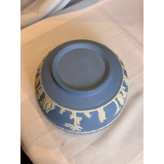 Wedgwood Vintage Wedgwood Pale Blue Jasperware Sacrifice Collection, Serving or Salad Bowl C. 1950s For Sale - Image 4 of 5