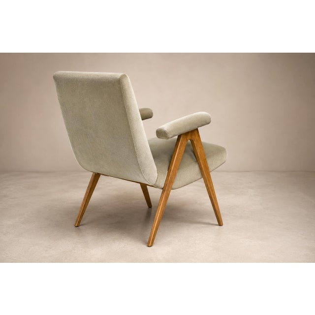 Wood Brazilian Modern Armchair in Sage-Greige Mohair and Hardwood, Brazil, 1950s For Sale - Image 7 of 14