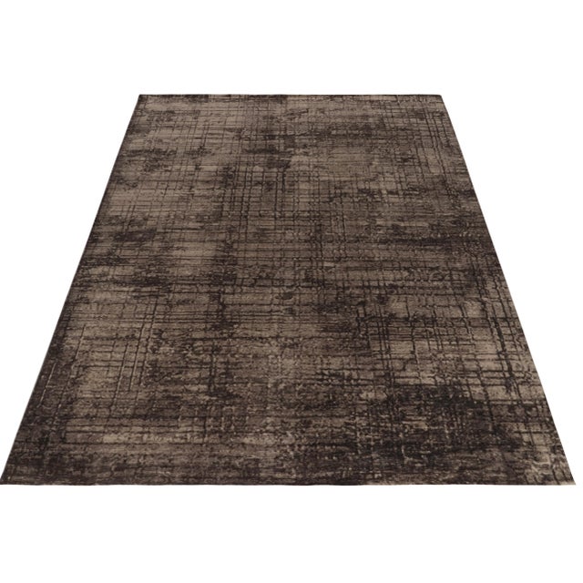 Hand-knotted in all wool, an 8x10 piece Rug & Kilim’s bold new contemporary selections. Relishing abstract sensibilities,...