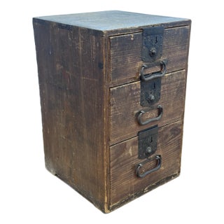 Early 20th Century Meiji Period Japanese Ko-Tansu Three-Drawer Merchant Chest With Hand-Forged Iron Hardware For Sale