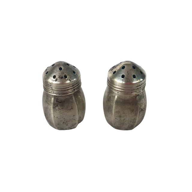 Art Deco Vintage Sterling Silver Salt & Pepper Shakers – s.c.s. Co Usa – 1930s Mini Shaker Set – Breakfast Tray For Sale - Image 3 of 7