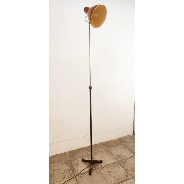 Beige Industrial Theater Light with Stand and Wheels from Ng. Marcucci Milano For Sale - Image 8 of 18