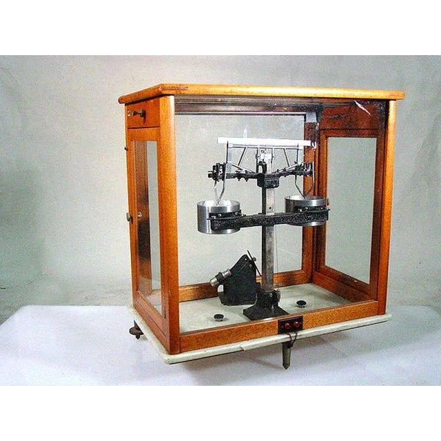 Industrial 1960 Double-Deck Precision Analytical Balance by Galileo Sartorius in Glass Case For Sale - Image 3 of 7