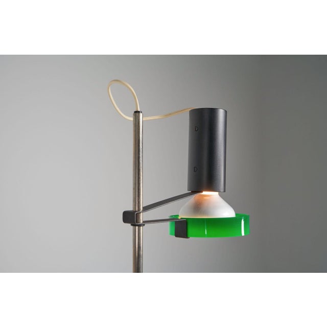 Minimalist model 565 table lamp designed by gino sarfatti and manufactured by arteluce, italy 1956. This very nice direct...